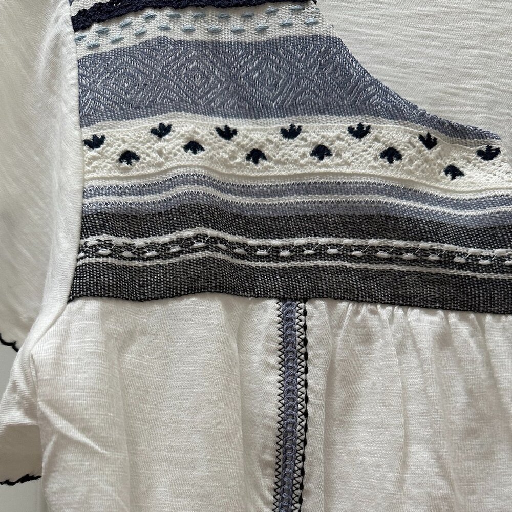 Daniel Rainn top Stitch Fix item - Picture 2 of 4